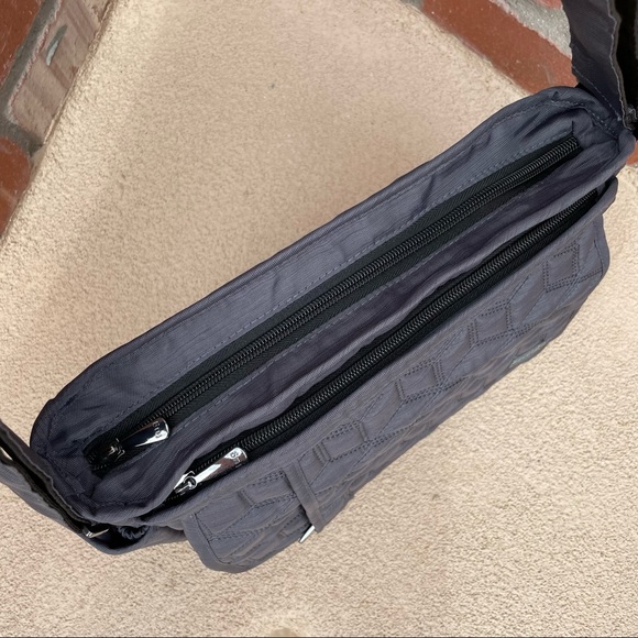 🆕Lug Wings Crossbody RFID Travel Bag | Gray - Picture 6 of 15